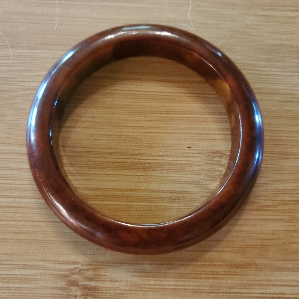 Vintage Burnt Caramel Bakelite Bangle